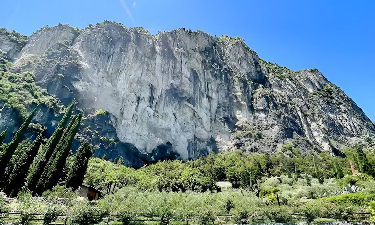 Riva del Garda Apartment | 2 minutes from downtown, between lake and mountains, ideal for breathing and dreaming