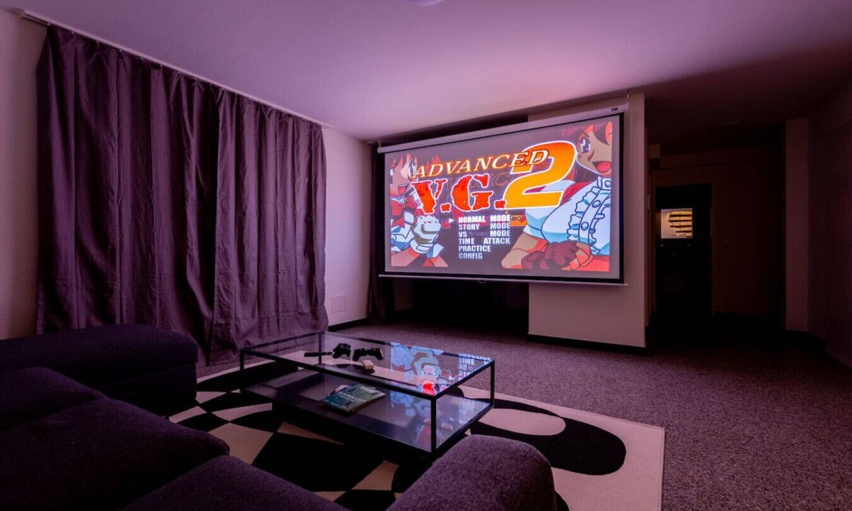 Seebach Apartment | 3-BR with cinema, games & parking · Seebach