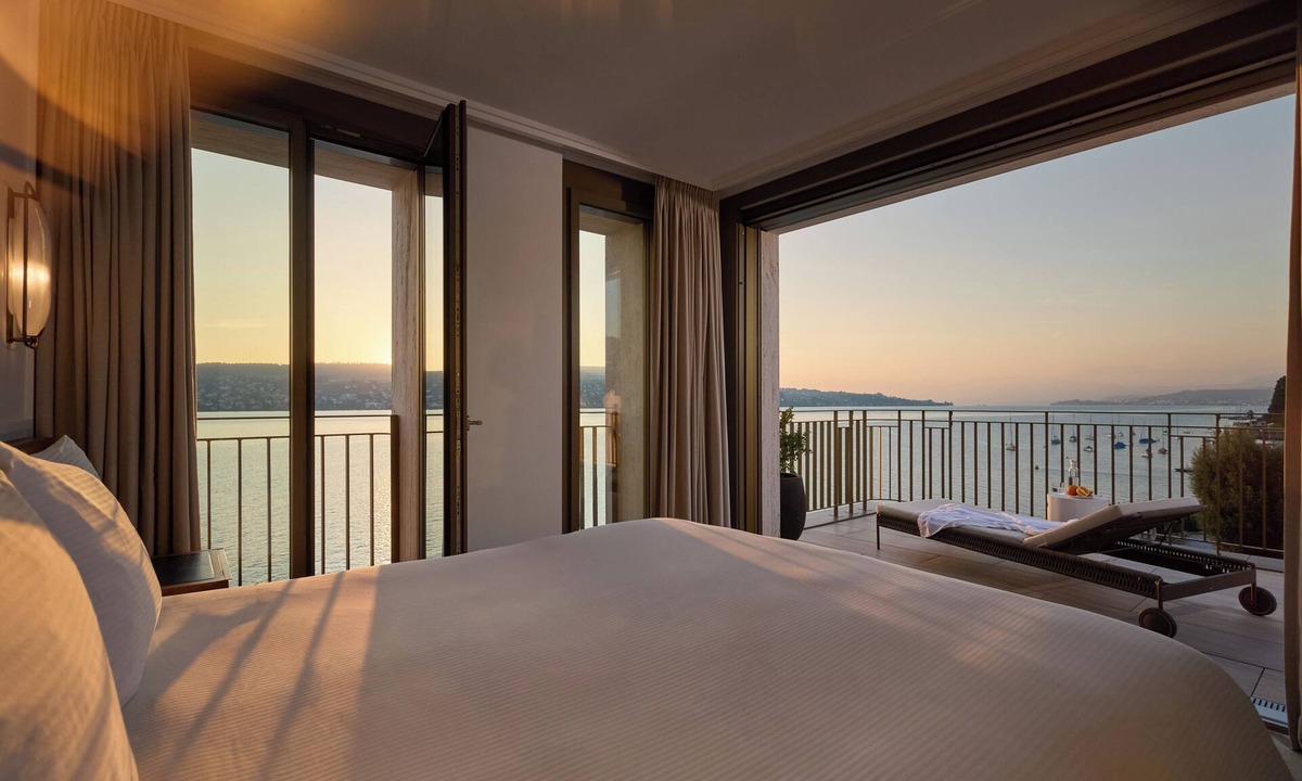 Horgen District Hotel | Alex Lake Zürich