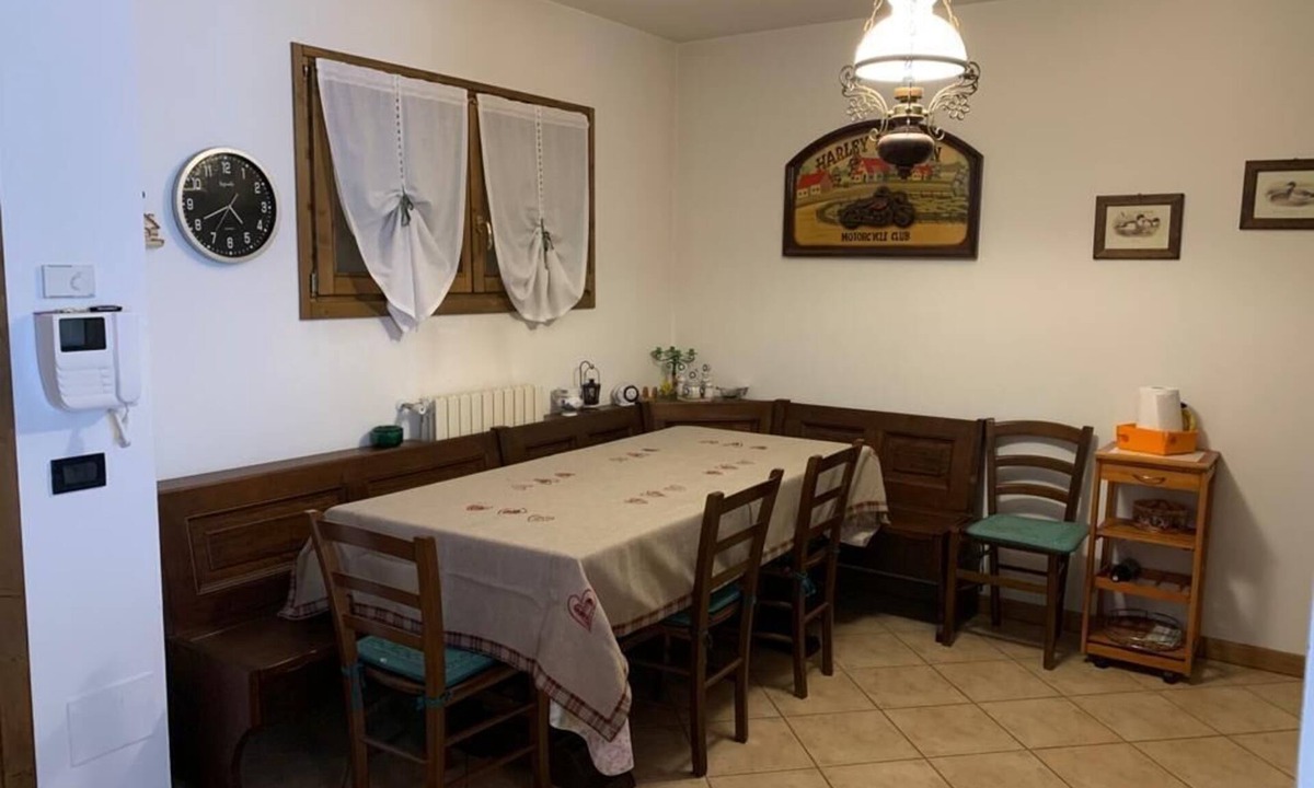 Santa Lucia Apartment | Alpine apartment with a view of the mountain with the Famous Sporting Event slopes of Bormio