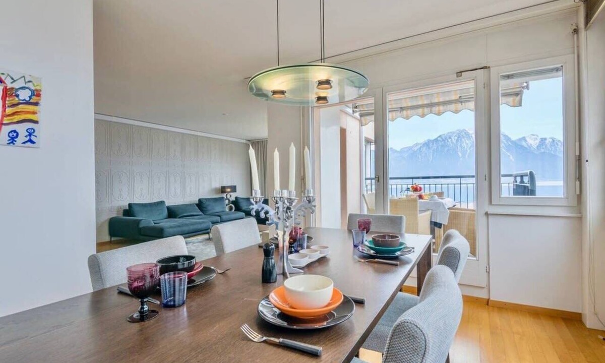 Montreux City Centre Apartment | Alpine Stunning Apartment in Montreux by GuestLee