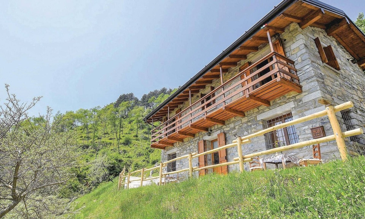 Ballabio House | Amazing home in Ballabio (LC) with house a panoramic view
