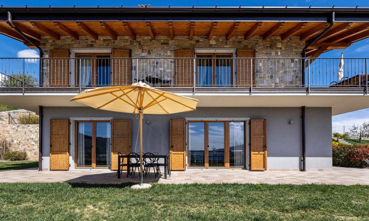 Tremosine House | Apartment 'Bocca Nevese Abete' with Lake View, Private Terrace and Wi-Fi