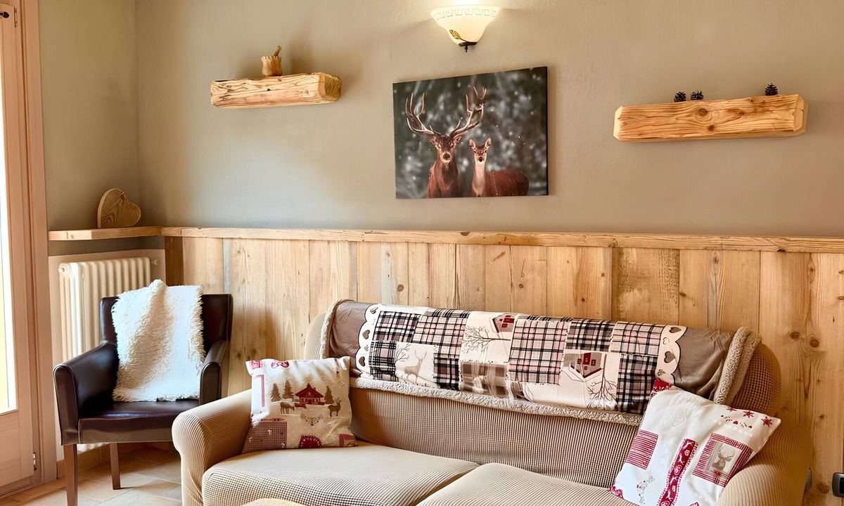 Valtellina Apartment | Apartment 'Casa Clus Bormio 3' with Mountain View, Private Garden and Wi-Fi
