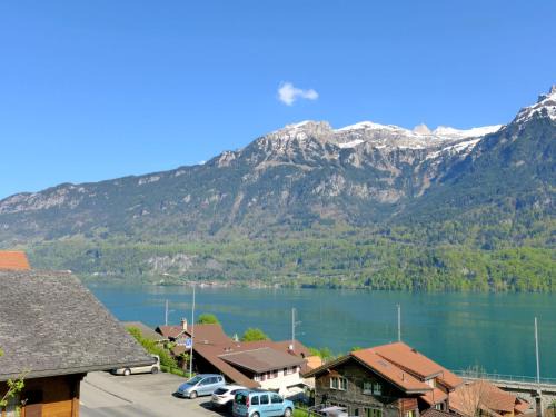 Niederried bei Interlaken Apartment | Apartment Chalet Vamika by Interhome