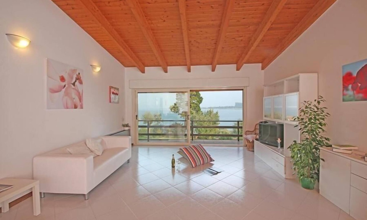 Villaggio Sanghen Apartment | Apartment in Villaggio Sanghen with Common Pool