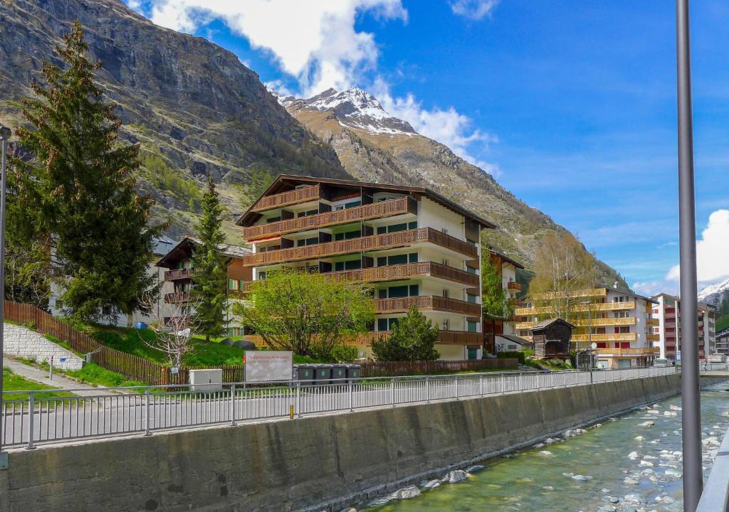 Zermatt Apartment | Apartment Matten - Utoring-12 by Interhome
