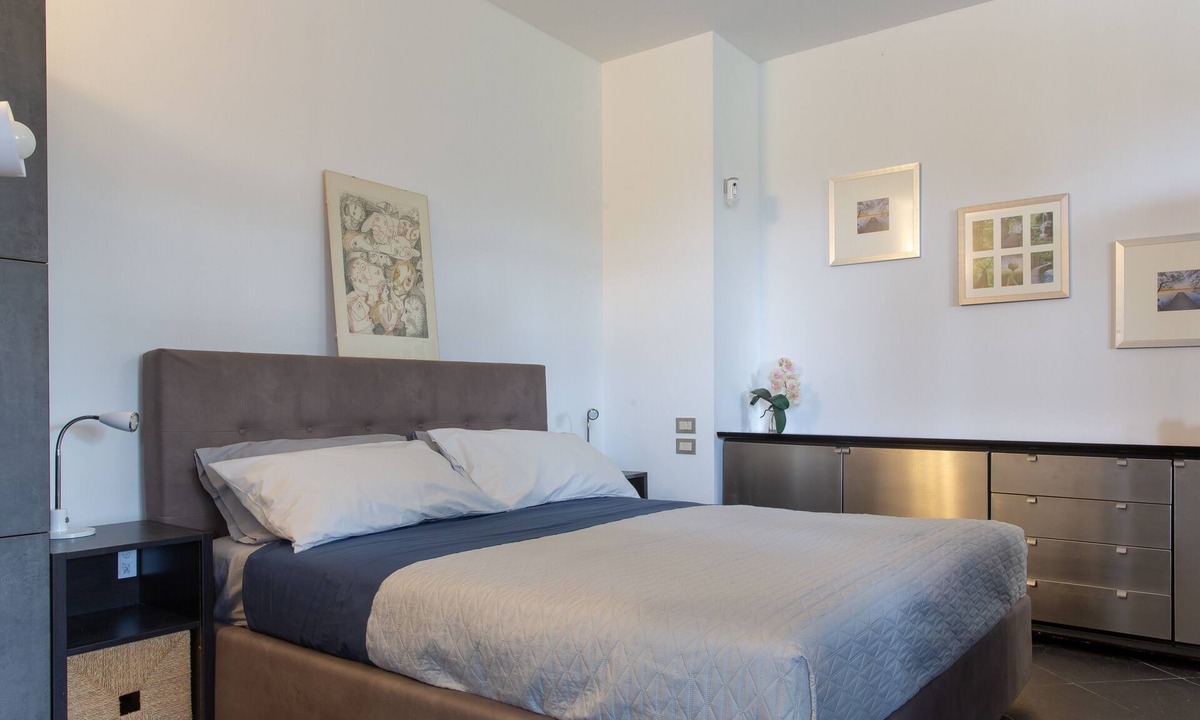 Cavaion Veronese Apartment | Apartment "Studio Colline di Bardolino" with Wi-Fi & Garden 023006-LOC-00151