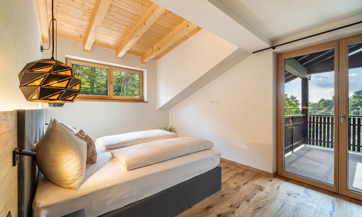 Tesimo Apartment | Apartment "Wiesgut Golden" with Mountain View, Private Terrace and Wi-Fi