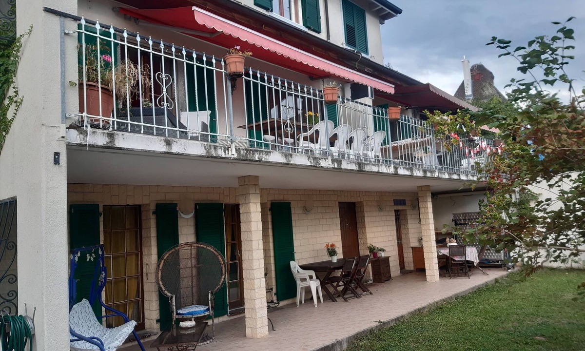 Montreux Apartment | Apartment with garden 100mt from Lake Geneva
