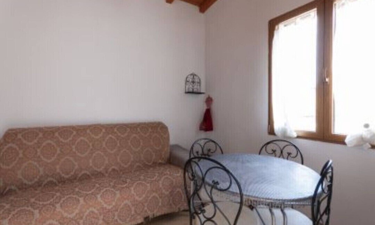 Zona Ca' Granda Apartment | Apartment with parking space. 15 minutes by subway from the cathedral