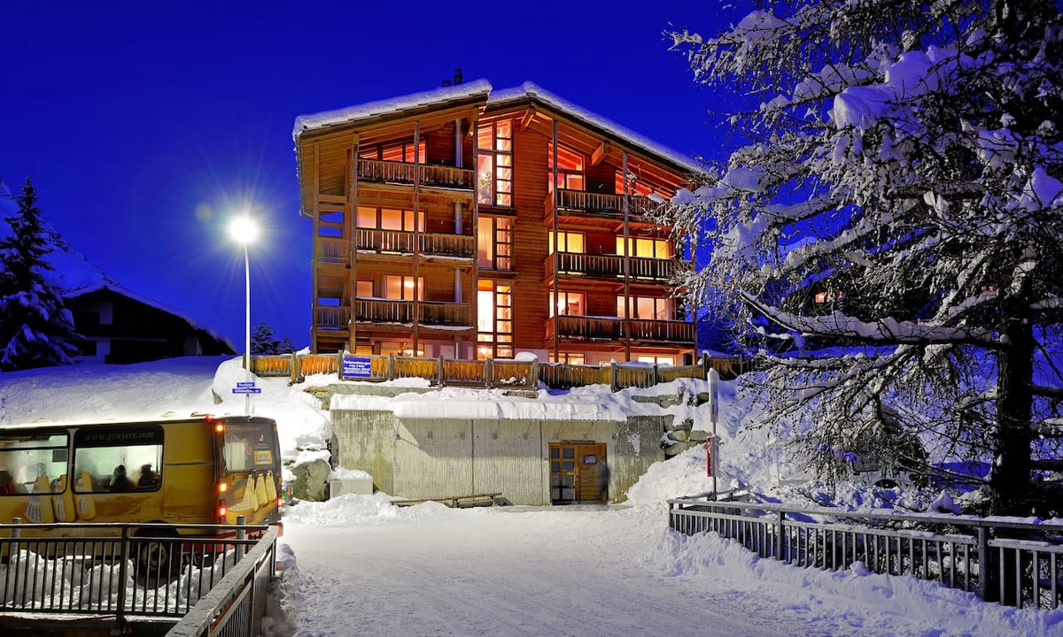 Zermatt Apartment | Apartments Chalet Z'Wichjehues Top location with the best view (panoramic view)