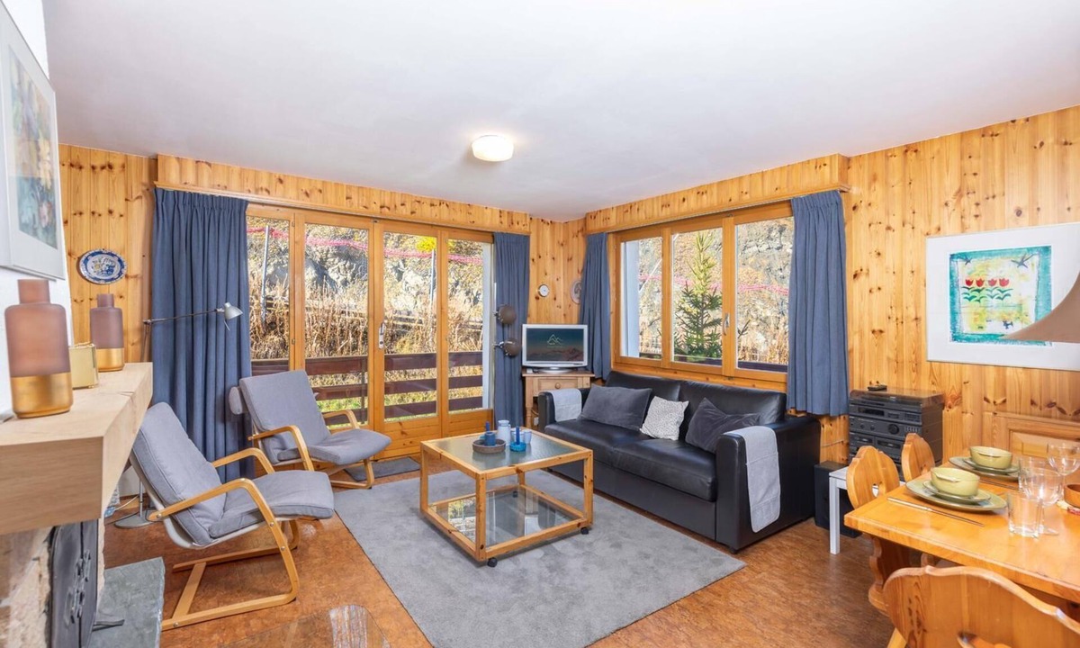 La Tzoumaz Apartment | App Les Lupins 16 - Two Bedroom Apartment, Sleeps 4