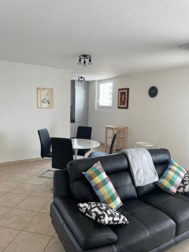 Locarno Apartment | Appartamento 464 nel CUORE di Locarno con piscina