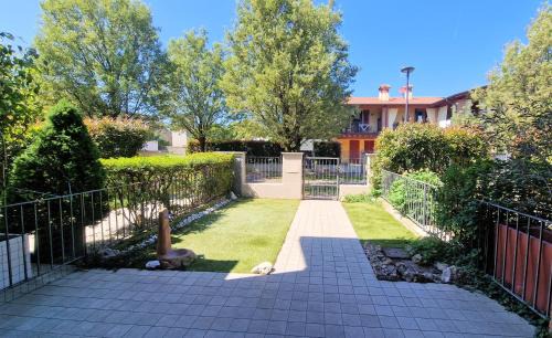 Coccaglio Apartment | Appartamento con giardino in Franciacorta