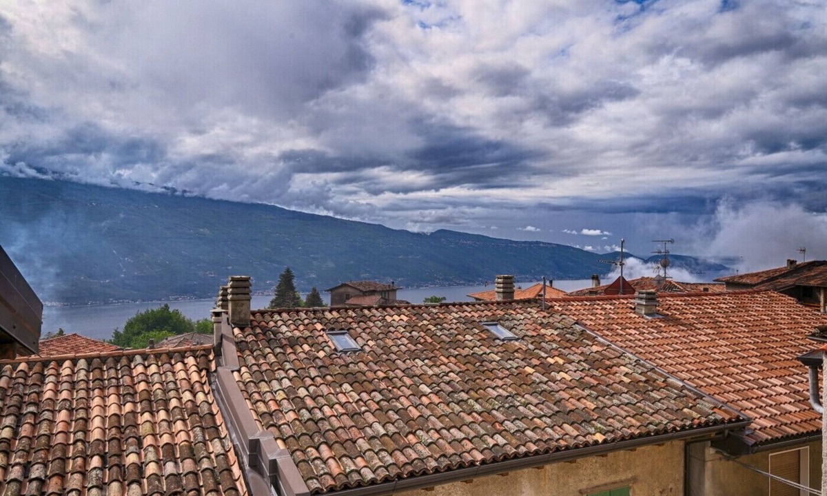 Aer Apartment | Appartamento Stella by Theater Home - with big terrace and partially lake view