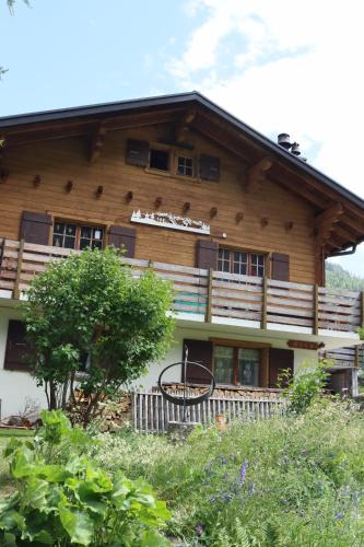 Orsieres Apartment | Appartement dans la nature pure au Val Ferret