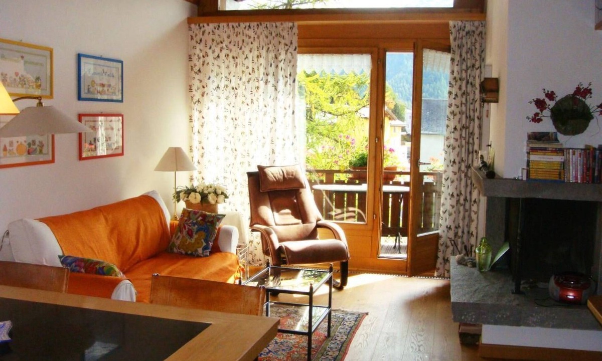 Maloja Apartment | Apparthotel Pöstli Nr. 307 by Interhome