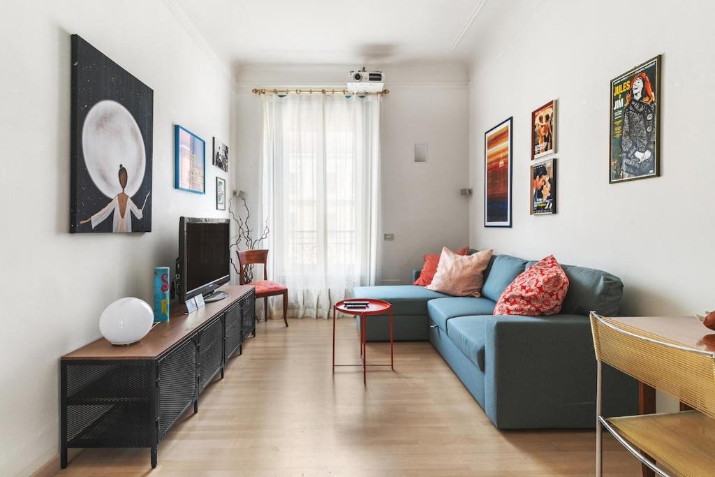 Loreto Apartment | Artistic apartment in the heart of Milan