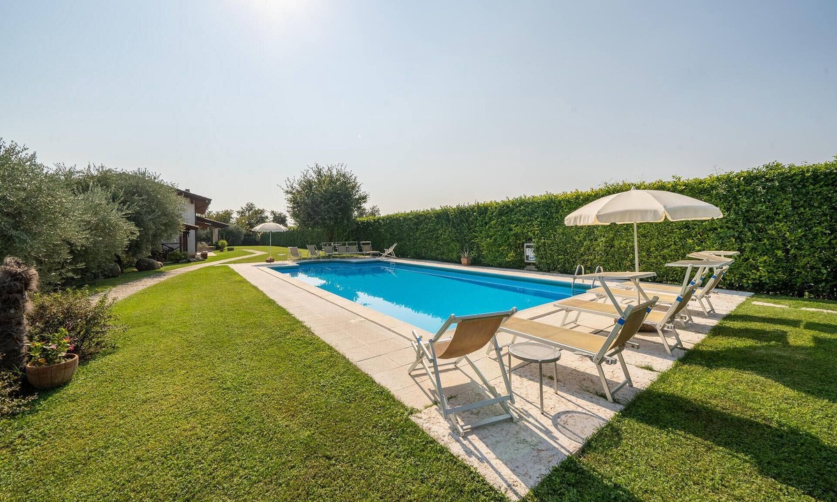 Ceredello House | Beautiful home in Caprino Veronese VR with WiFi