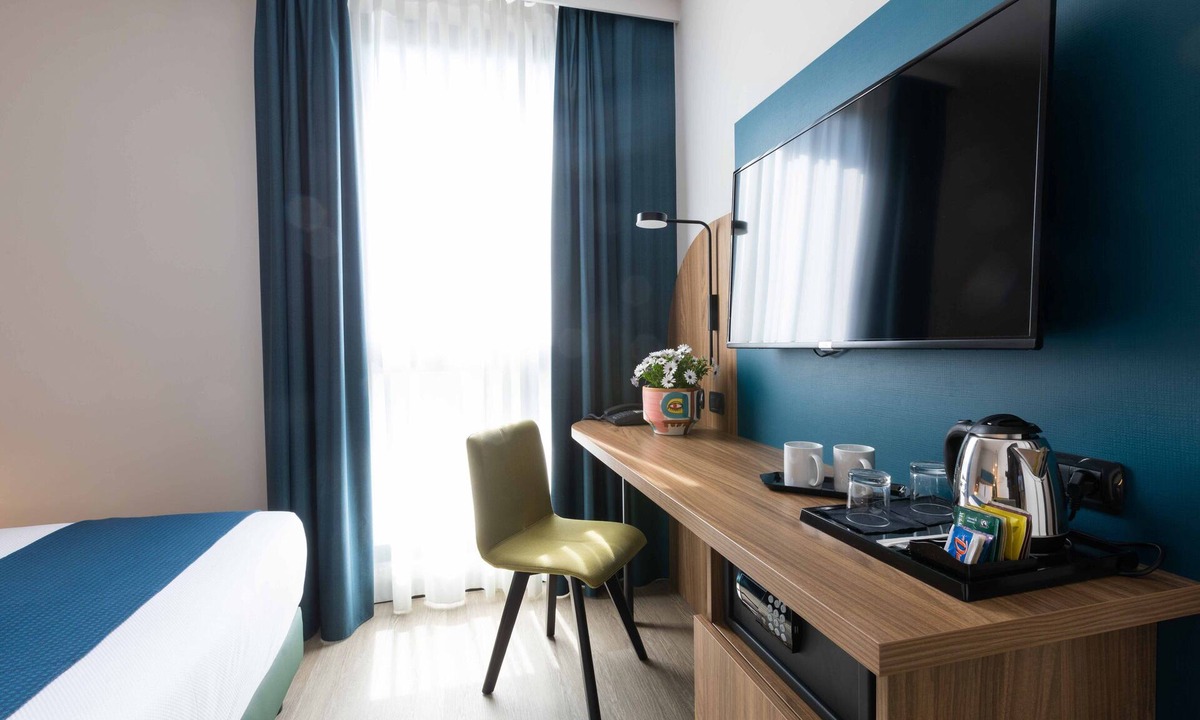 Peschiera Borromeo Hotel | Belstay Milano Linate