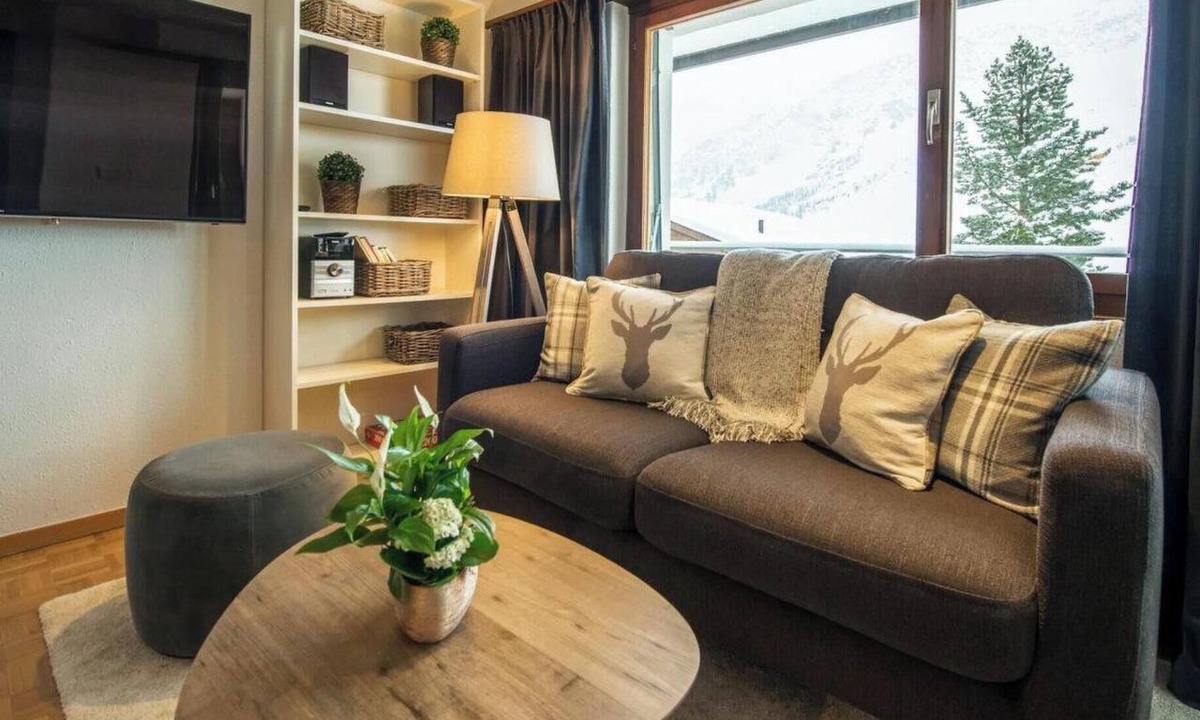 Arosa Apartment | Berghaus Lichtblick Appartement/Fewo, Bad, WC, 12-Bettwohnung by Interhome
