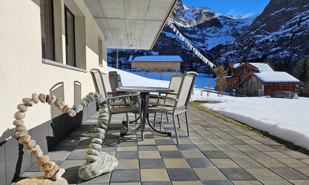 Grindelwald Ski Chalet | Boimenzüün 2 bed flat
