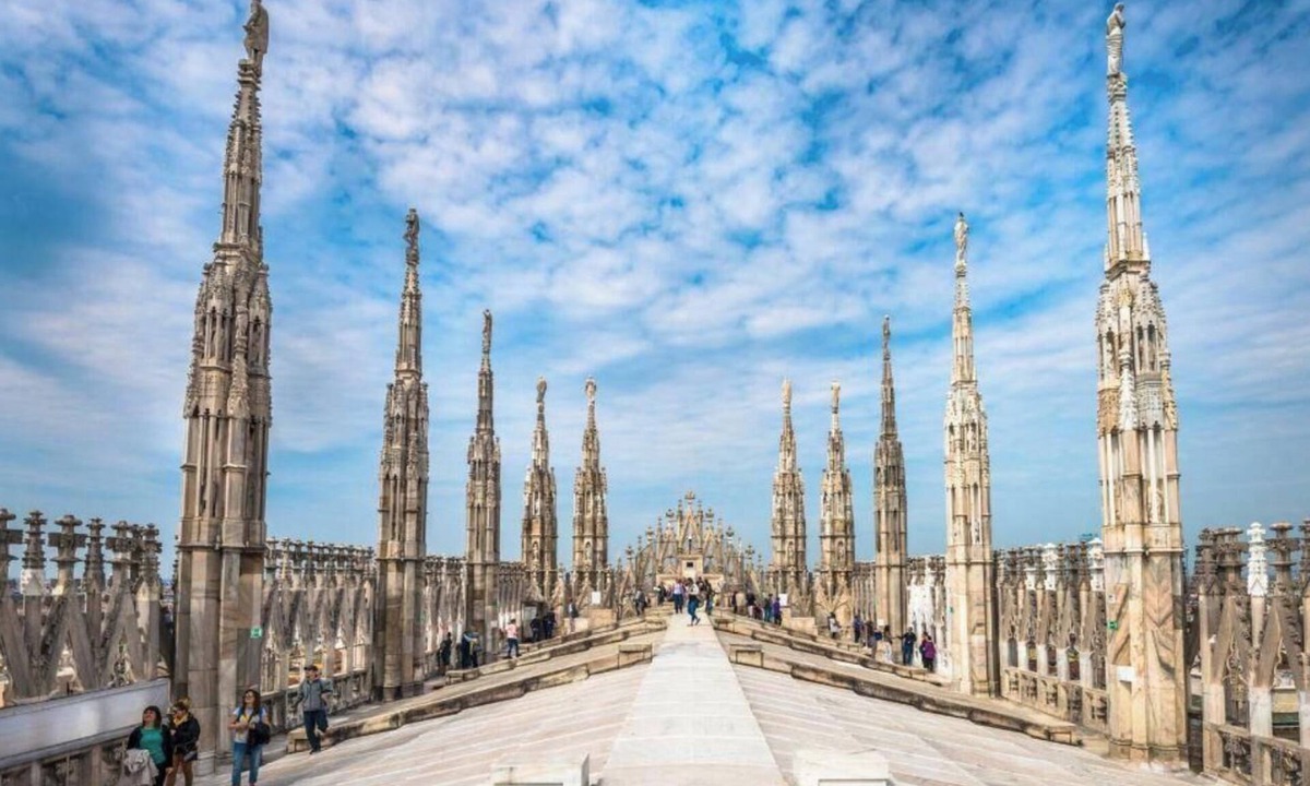 Milan Apartment | Bright & Modern 2-Bedroom Apartment in a Quiet Location