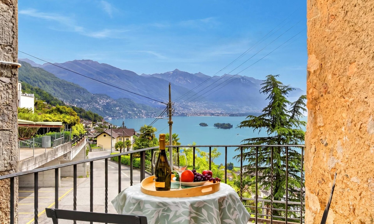 Brissago Apartment | Casa Berta Brissago 1 with Balcony for Four, Brissago, Switzerland