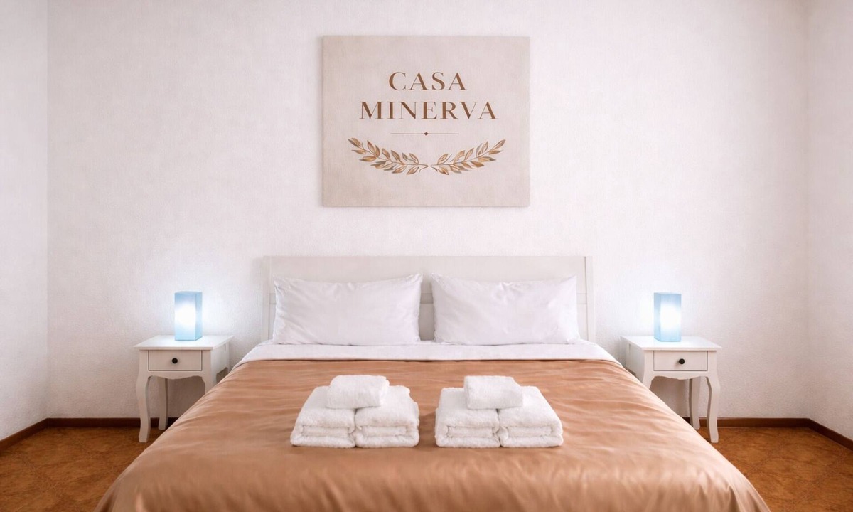 Pavia Apartment | CASA MINERVA PAVIA CENTER near University, CNAO,San Matteo, Maugeri,Mondino