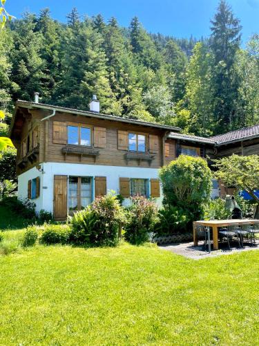 Chalais Ski Chalet | Chalet Bonzor à Briey, à 7 minutes de Vercorin