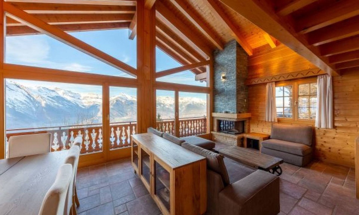 Saint-Pierre-de-Clages House | Chalet Ciel de Lit - Vue imprenable by Interhome