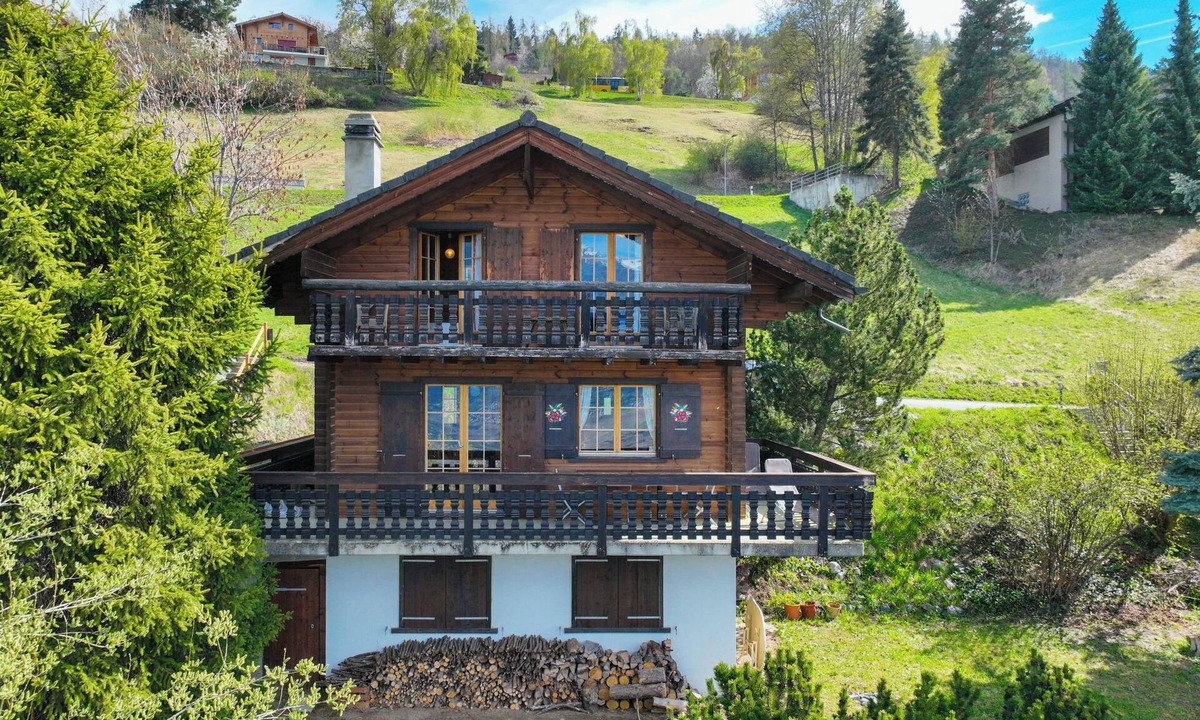 Les Mayens-de-Sion House | Chalet Le Trèfle by Interhome
