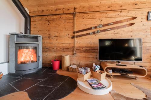Les Posses-sur-Bex Apartment | Chalet Rouge Coeur