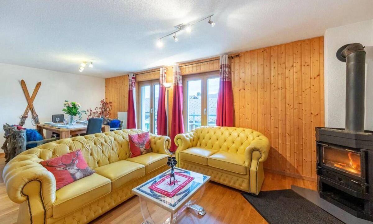 Vex Ski Chalet | Chalet, wifi, 200m from resort center, view mountain, balcony, fireplace or stove, tv, ski locker