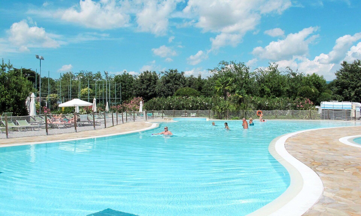 Pieve Vecchia Apartment | Cosy apartment for 8 people with WIFI, hot tub, A/C, pool, TV and terrace