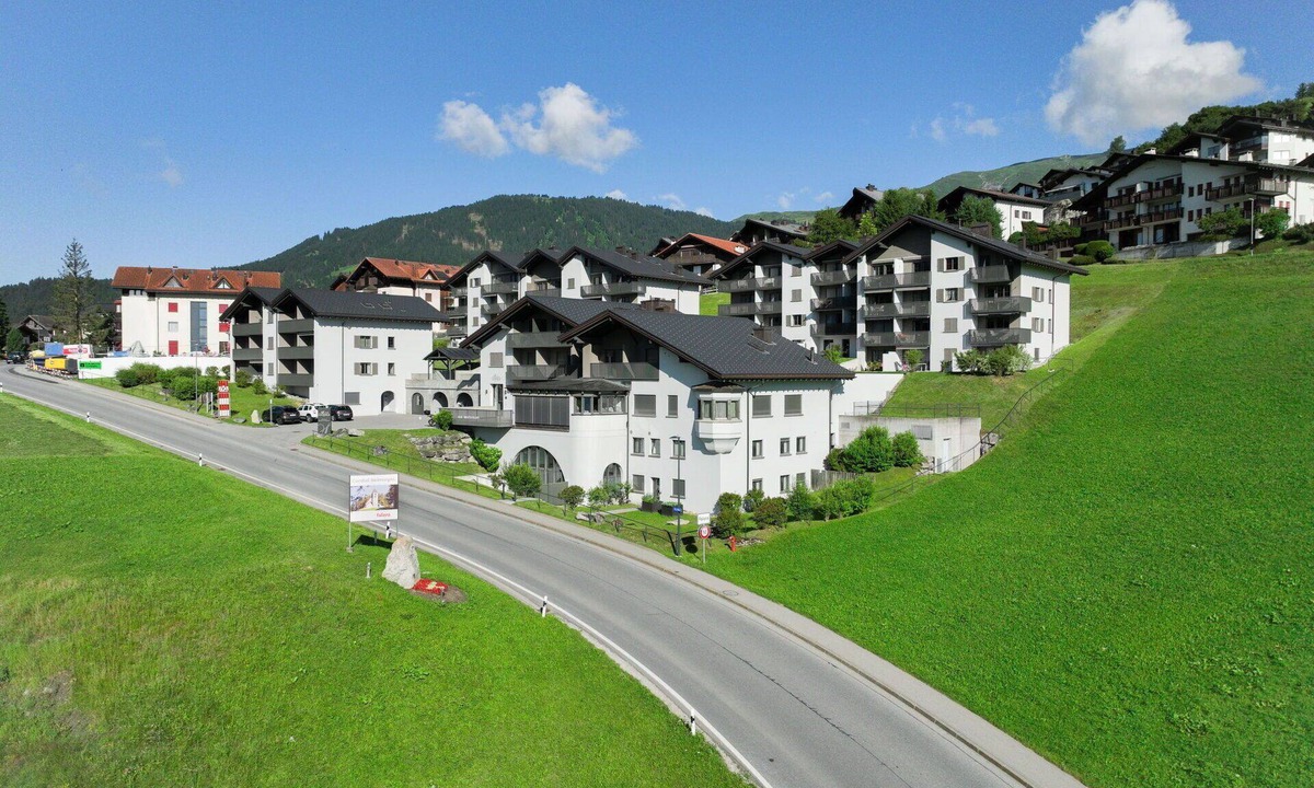 Falera Apartment | Cosy apartment for 5 guests with pool, WIFI, TV, balcony and panoramic view