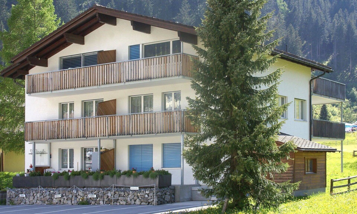 Churwalden Apartment | Cosy apartment for 5 guests with WIFI, TV and balcony