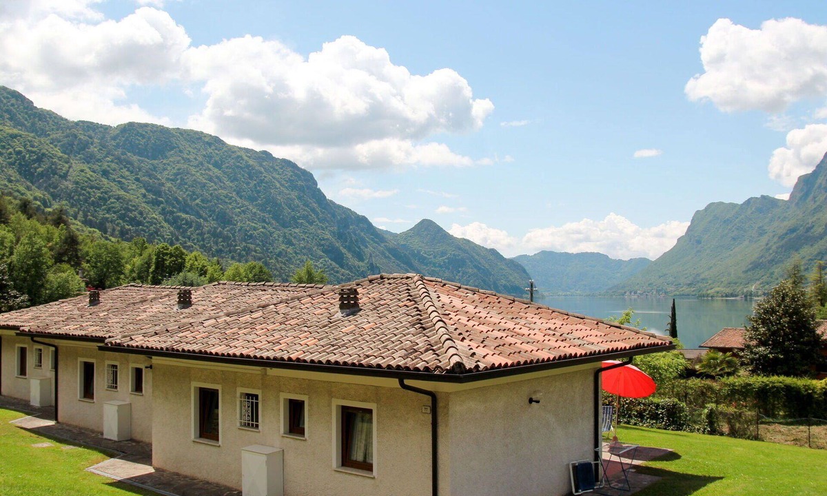 Vesta House | Cosy apartment in villa for 5 people with WIFI, TV, terrace and pets allowed