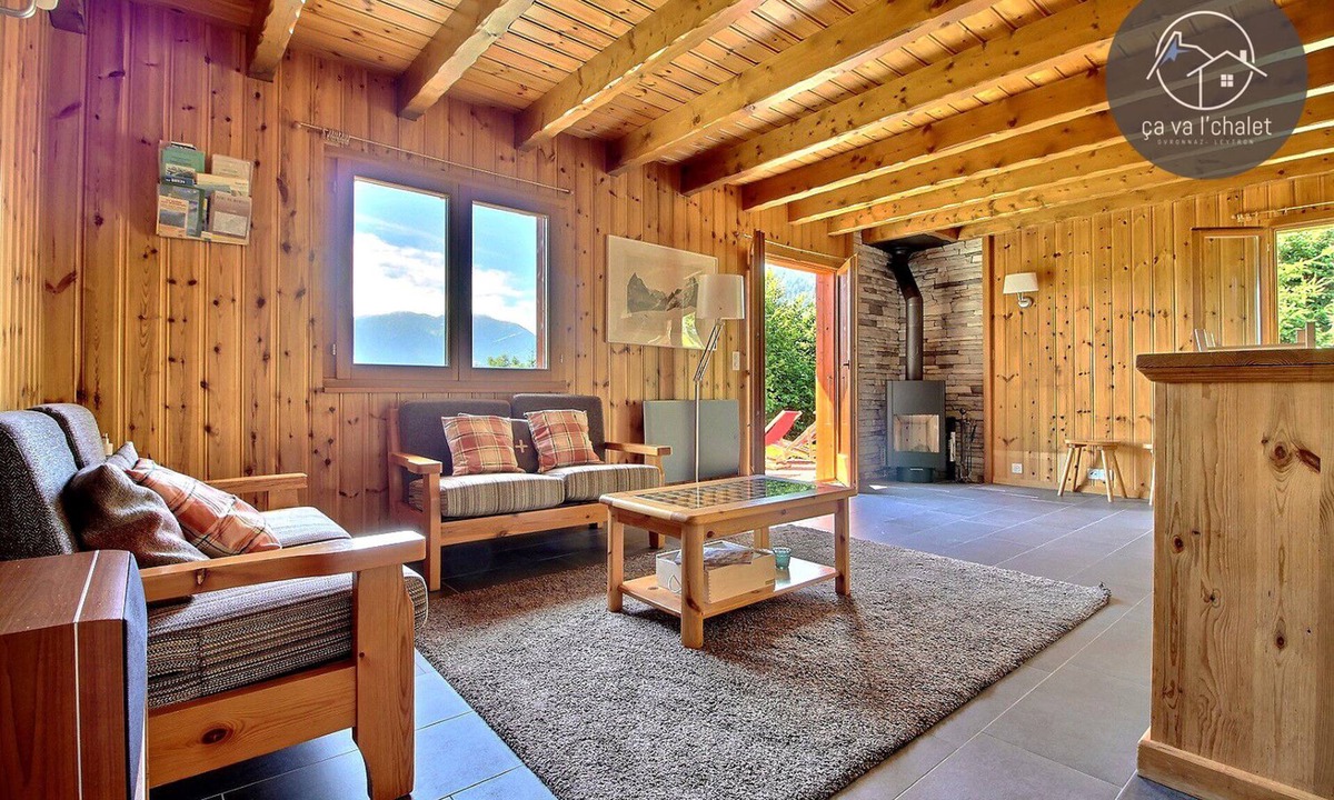 Ovronnaz Ski Chalet | Cosy Chalet Cassiopée in the center of the resort
