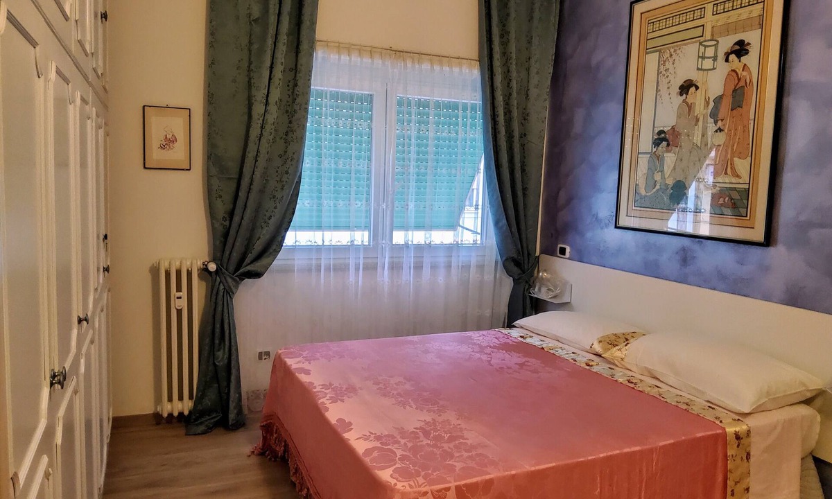 Quartiere XXXIV Lido di Ostia Levante Apartment | Courtyard view apartment (in B & B) has other rooms if desired