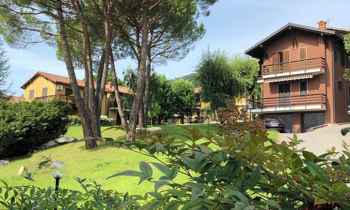 Albavilla Apartment | Cozy Apartment with Terrace & Lake View in the Heart of Brianza