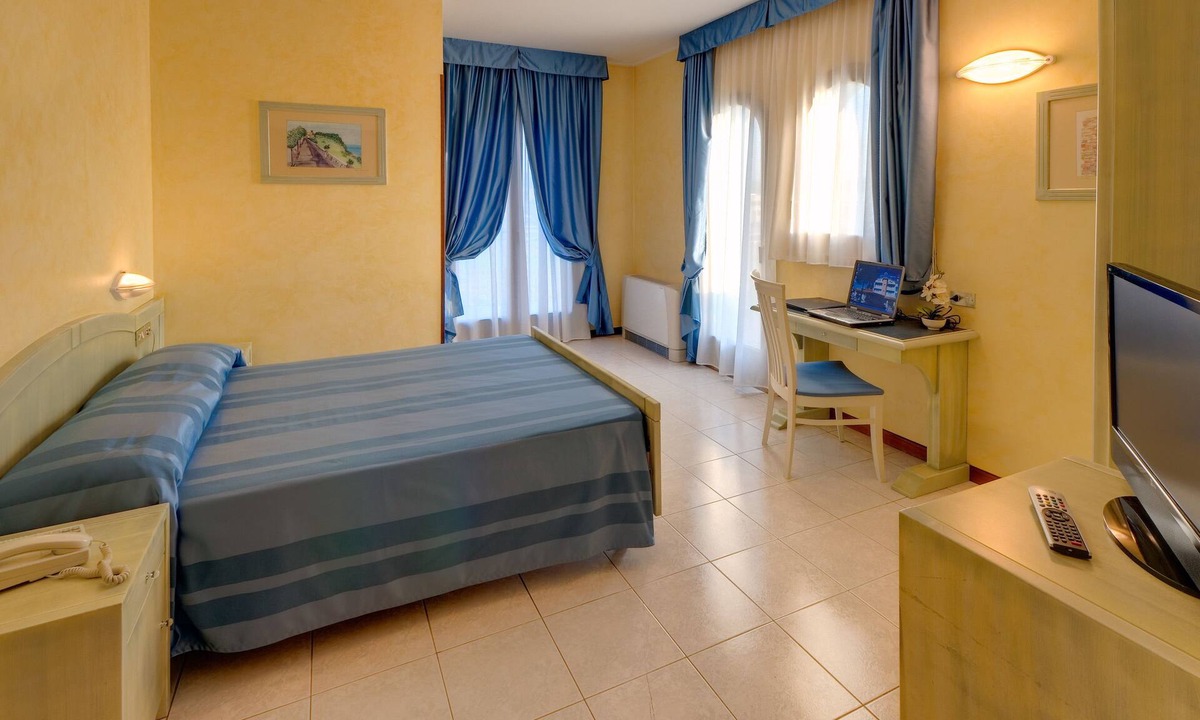 Osimo Hotel | Cristoforo Colombo