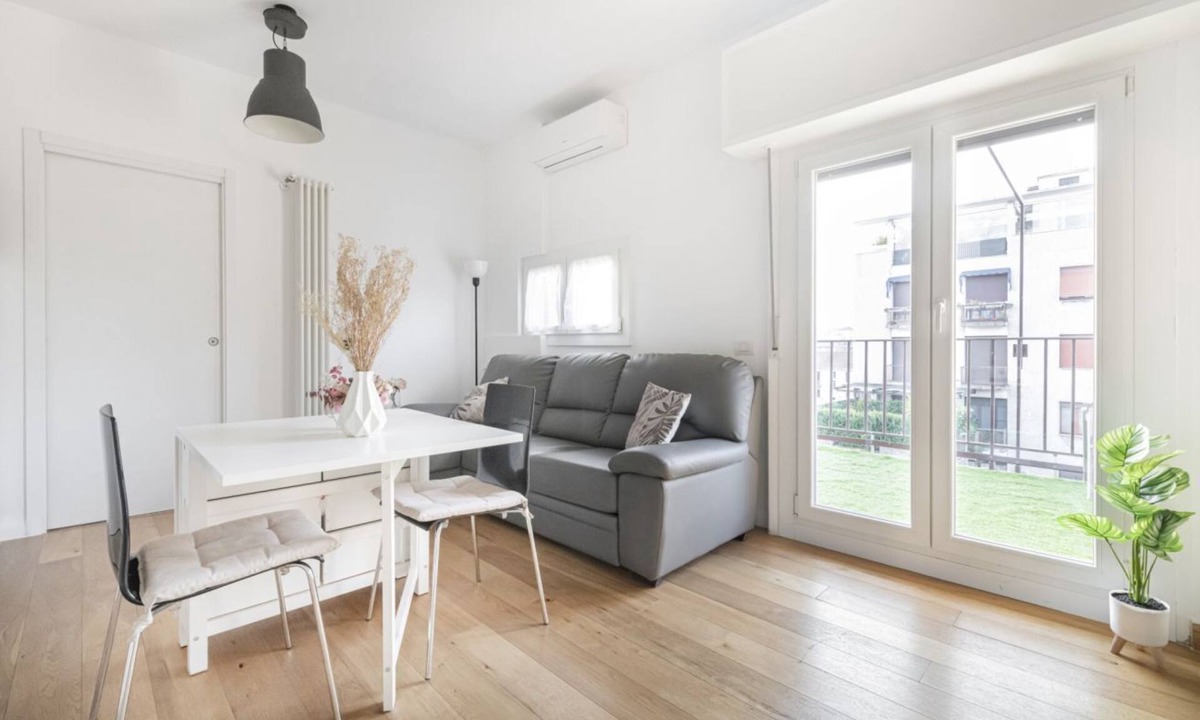 Loreto Apartment | Easylife - Milano - Soperga 44 P5 - Centrale