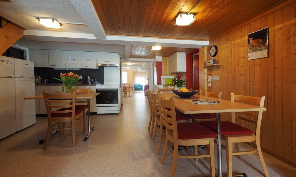 Gimmelwald House | Esthers Guesthouse