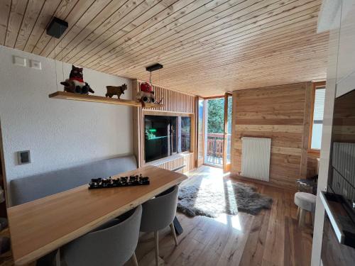 Evolene Apartment | Evolène Panorama- Renovated Apartment with Dent Blanche View 2-4 persons