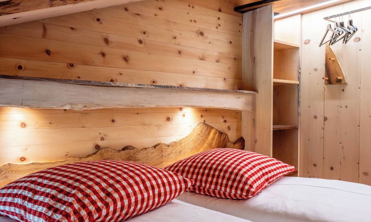 Affeier Apartment | Ferienhaus Regan, Obersaxen-Valata, (Surcuolm), 38044B by Interhome