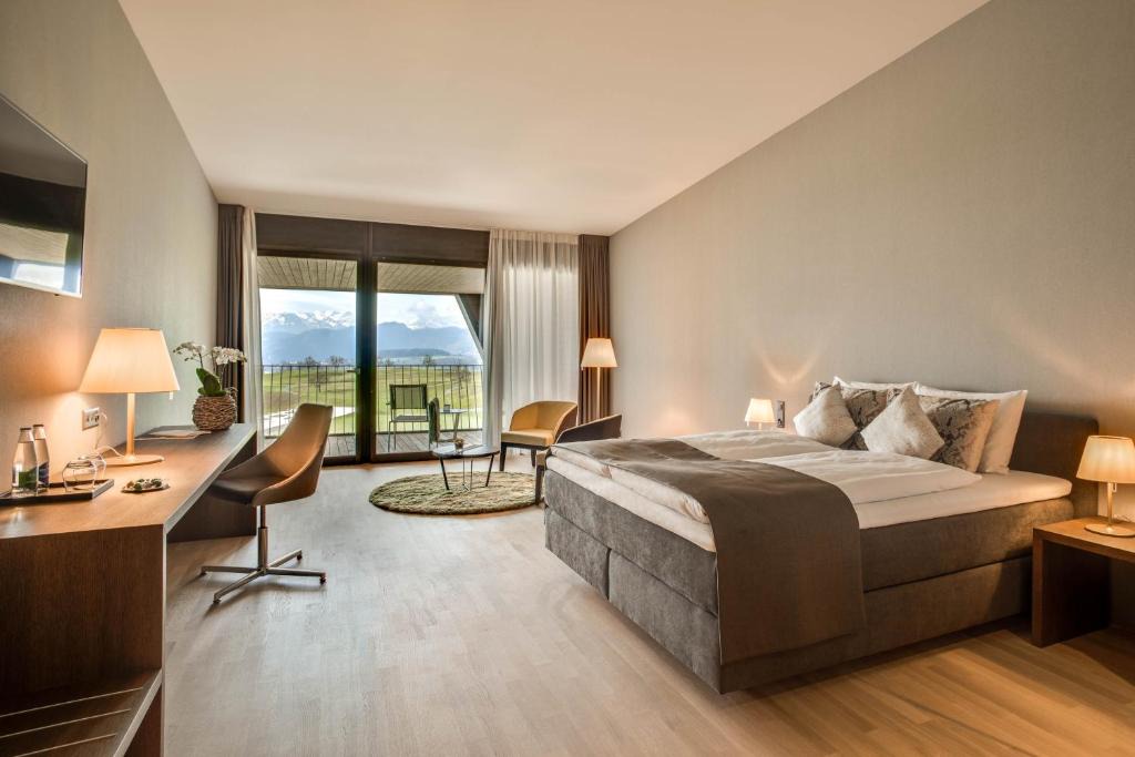 Meggen Hotel | Gasthaus Badhof - Golfhotel