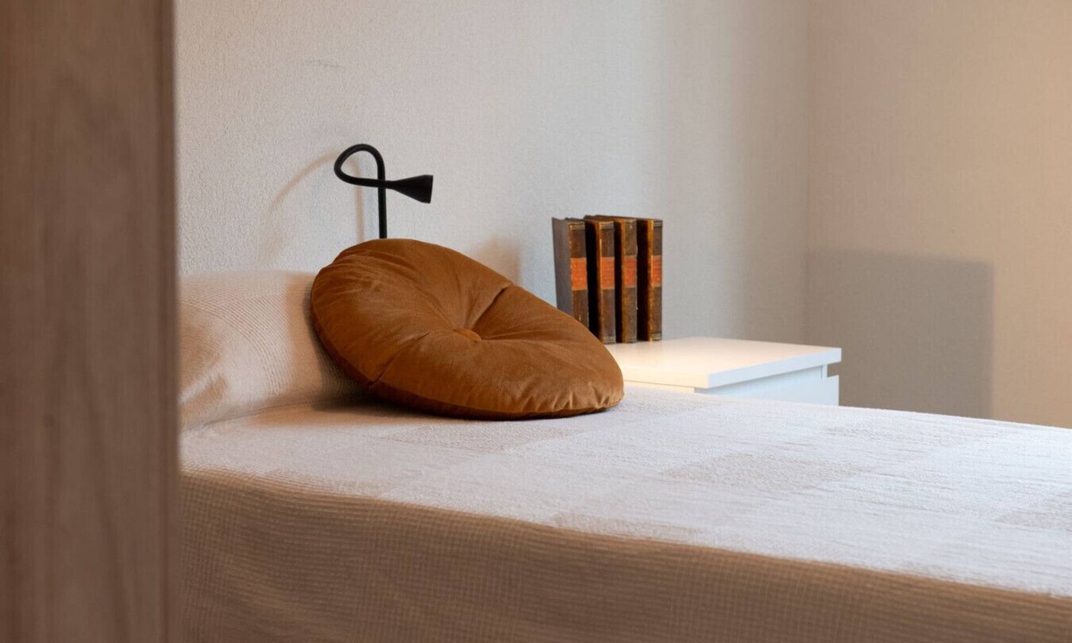 Oerlikon Apartment | Golden Harmony Apartment in Zurich Oerlikon