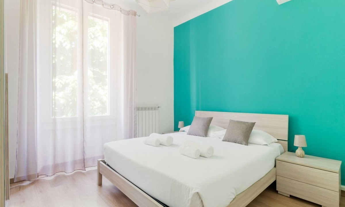 Isola del Bosco - Delle Corti Apartment | GuestHost - Cozy apartment of about 40 square meters, perfect for hosting up to 3 people, located on the second floor of a building with elevator and external balcony.The property is located 750m from the M1 Sesto Marelli stop, in an area full of service